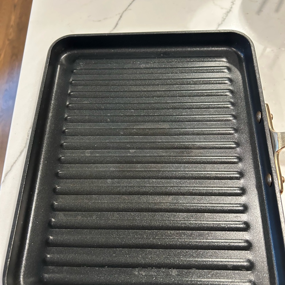 All-Clad Nonstick Cookware - Picture 4 of 4